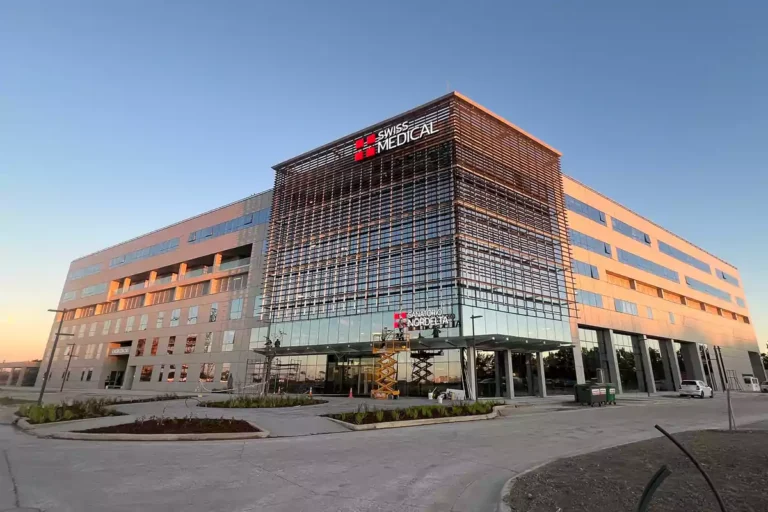 Cuál es el CUIT de Swiss Medical Art para trámites legales