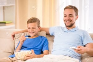 padre e hijo compartiendo tiempo juntos