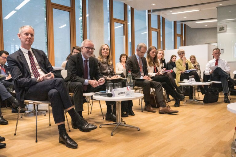 reunion de junta directiva en asociacion civil